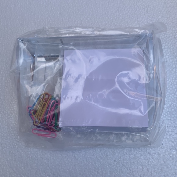 Swingline Stratus Acrylic Memo & Clip Holder Clear - Picture 5 of 10